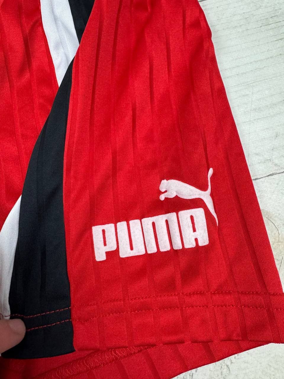 Puma Puma Genclerbirligi 2001 2002 Third Football Shorts Soccer Size US 32 / EU 48 - 7 Thumbnail