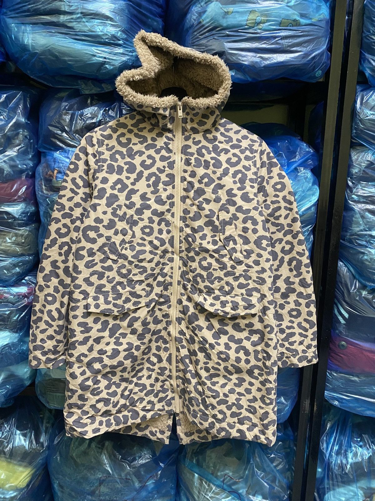UNDERCOVER SHERPA LINING LEOPARD PARKA JACKET