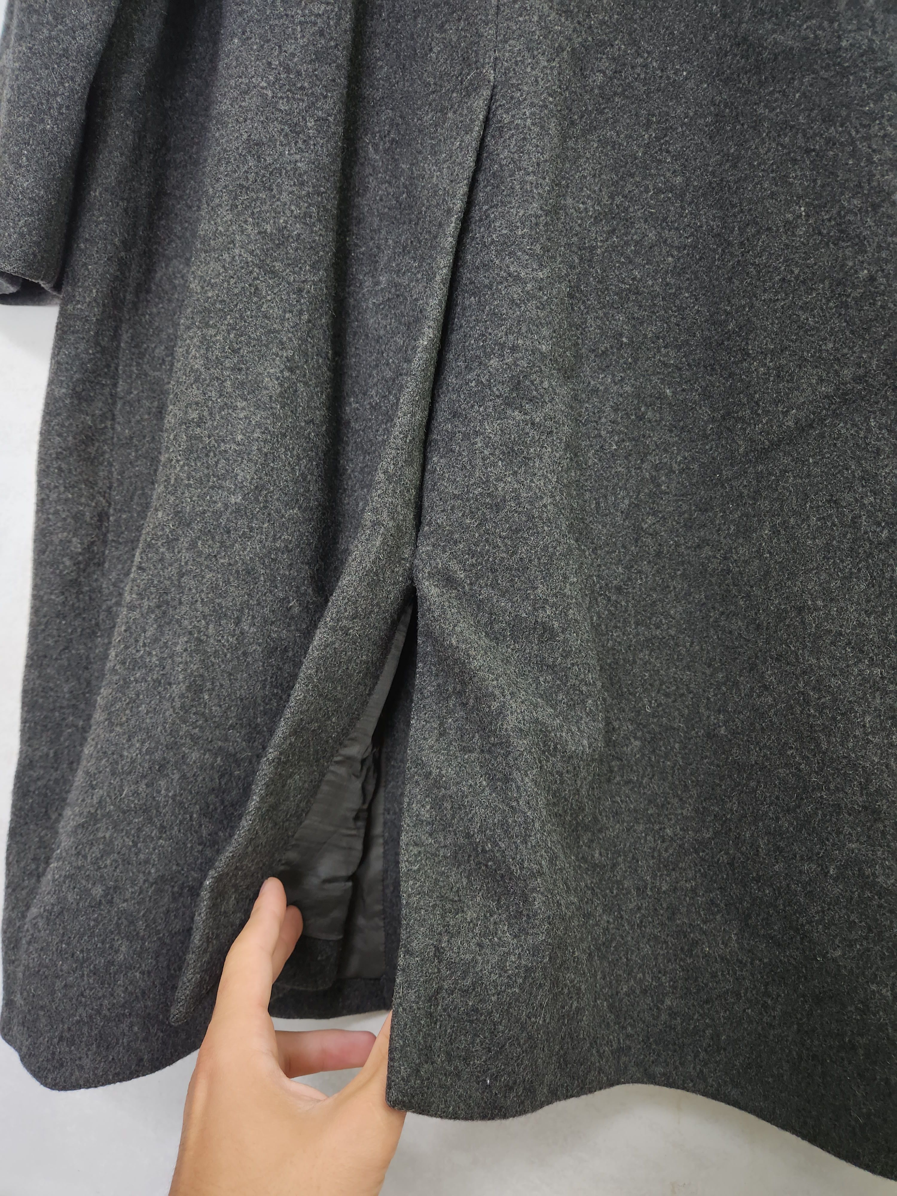 Burberry Burberry london wool and camel hair overcoat button ups Size US XL / EU 56 / 4 - 11 Thumbnail