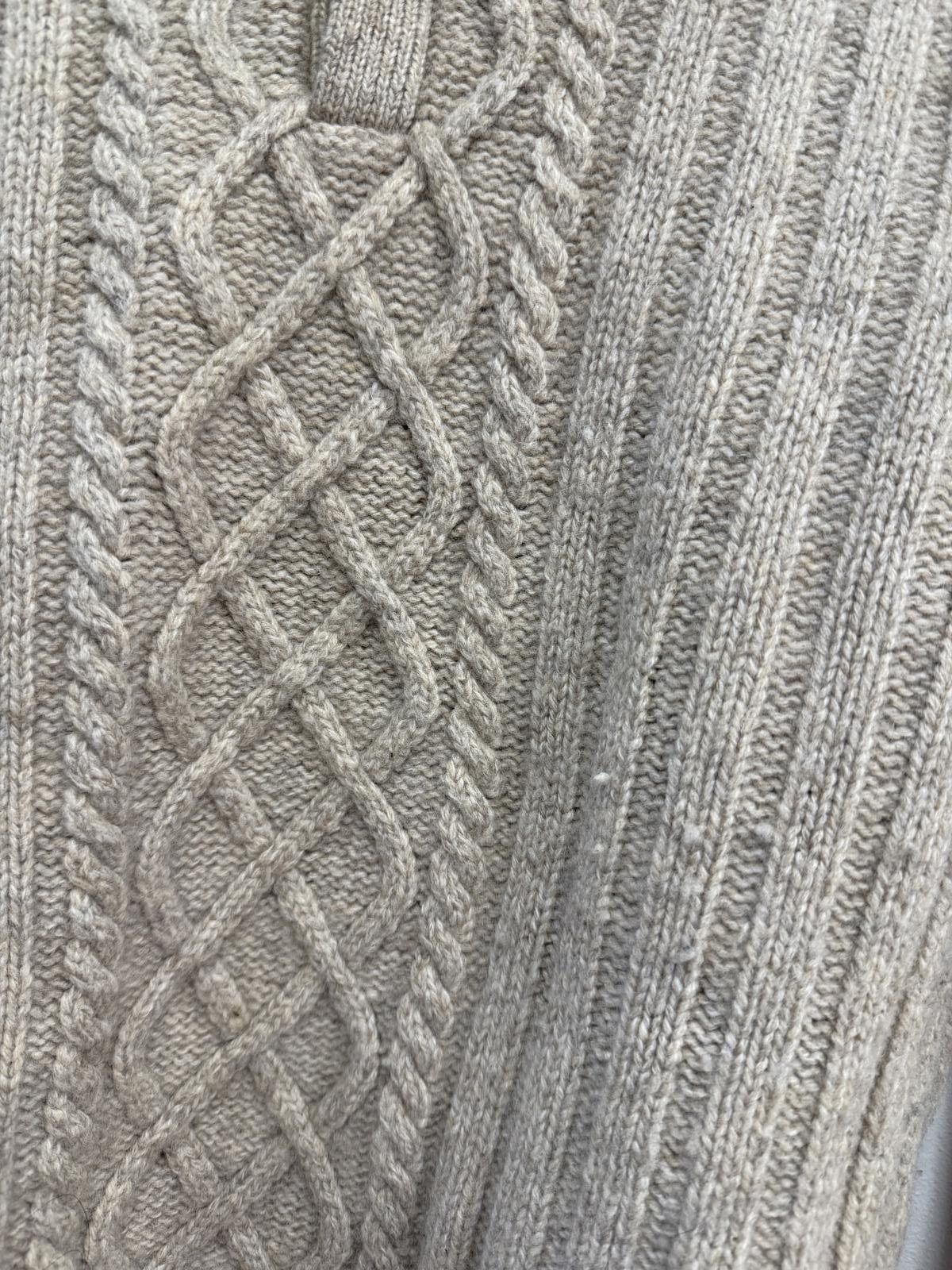 Gap GAP Beige Cable Knit Sweater Size L Size US L / EU 52-54 / 3 - 3 Thumbnail