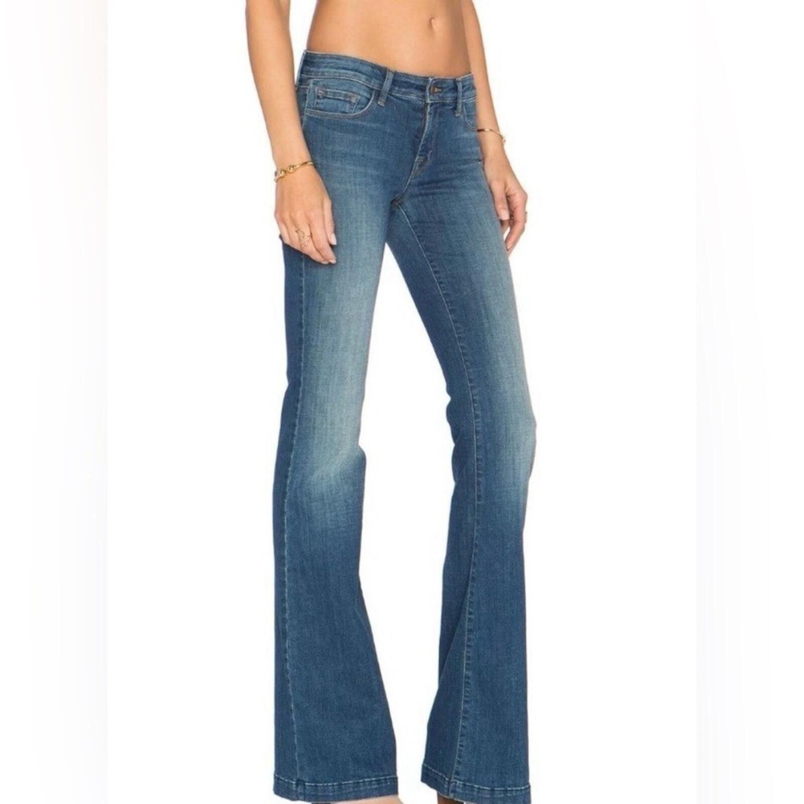 J Brand J Brand Love Story 27 Low Rise Blue Jeans 32.5 Inseam Size 27" / US 4 / IT 40 - 3 Thumbnail