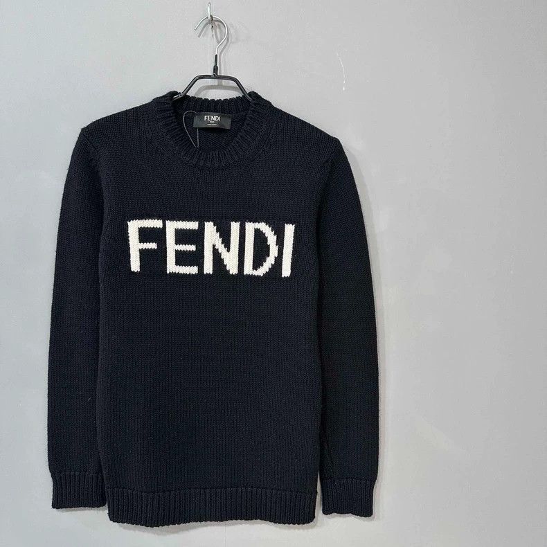 Fendi Fendi Logo Knitted Sweater in Black Size L / US 10 / IT 46 - 2 Thumbnail