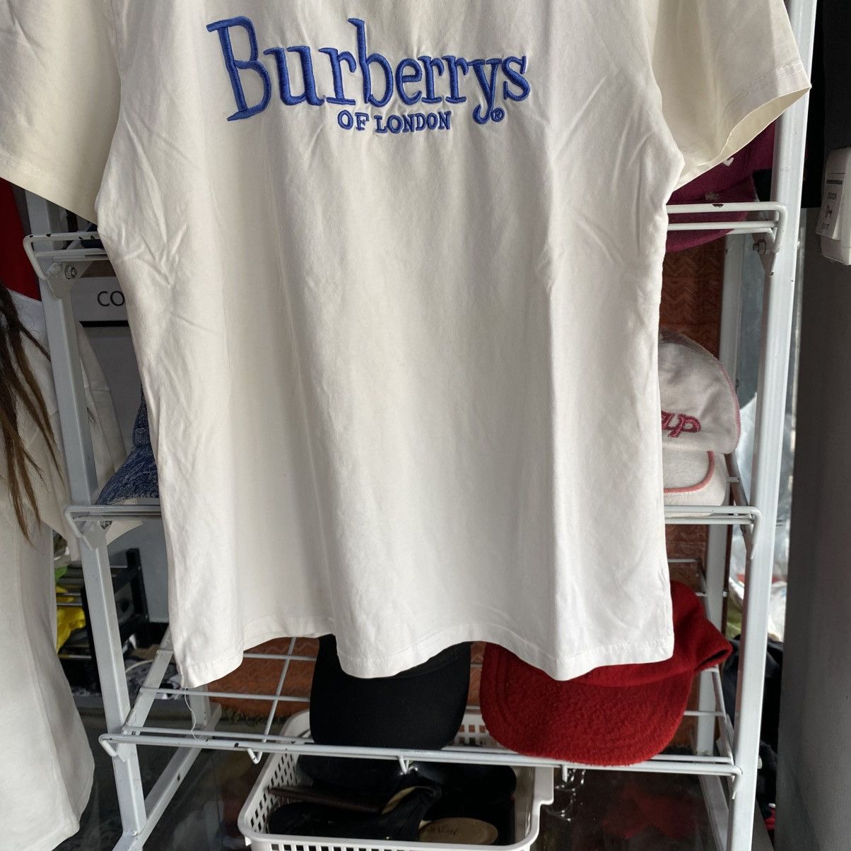 Burberry Burberrys Of London Embroidered Logo T-shirt Size US S / EU 44-46 / 1 - 4 Thumbnail