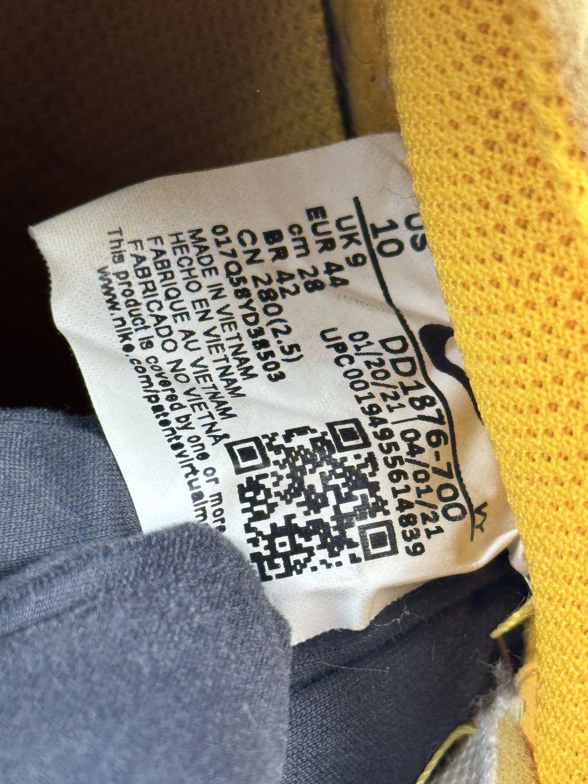 Nike NIKE AIR FORCE 1 x OFF-WHITE ICA UNIVERSITY SNEAKERS Size US 10 / EU 43 - 9 Thumbnail