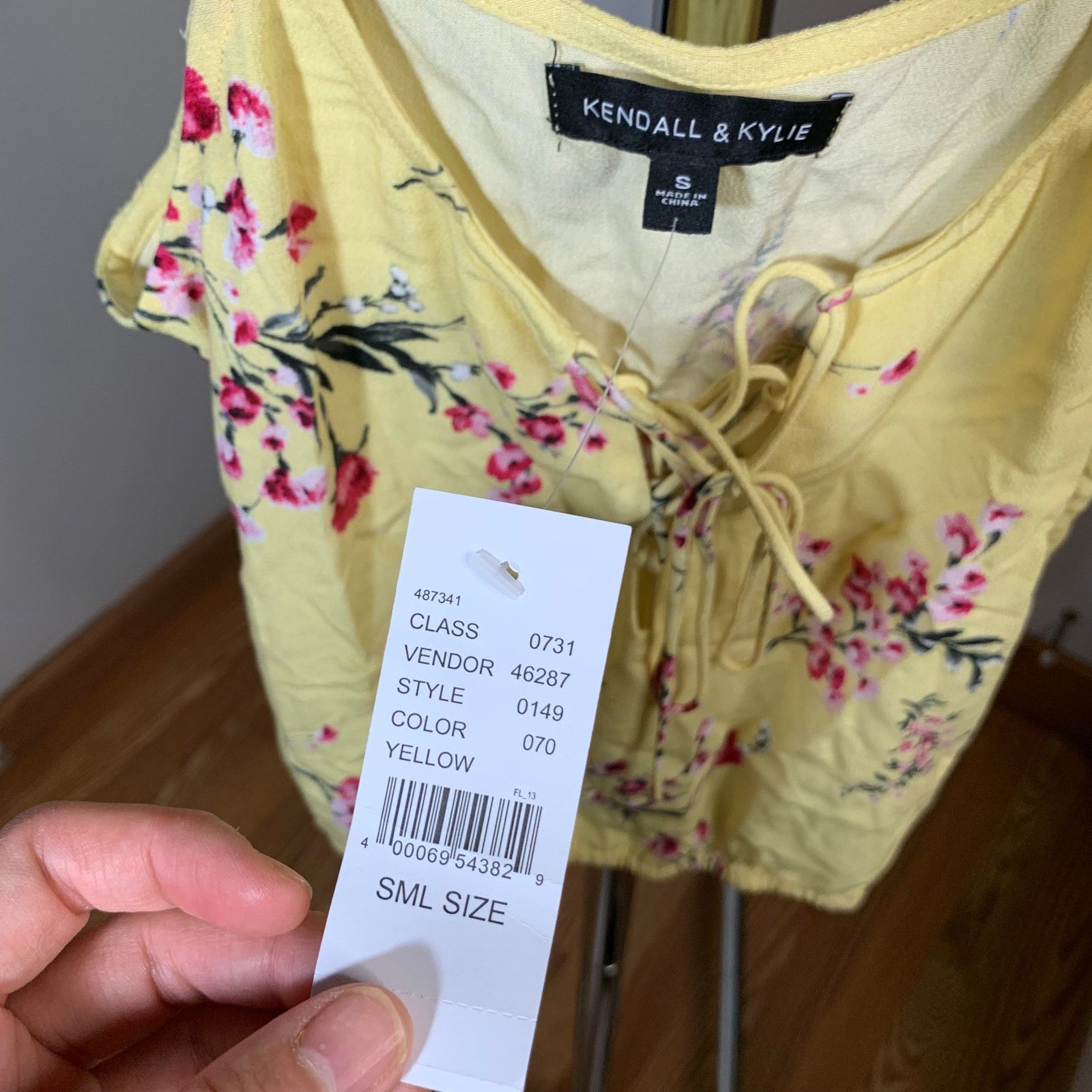 Other Kendall & Kylie Yellow Women's Top Size S (NWT) Size S / US 4 / IT 40 - 2 Thumbnail