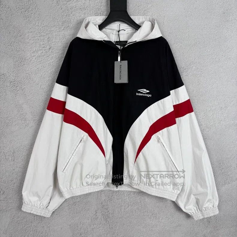 Balenciaga Balenciaga Color Blocked Logo Printed Hooded Long Sleeve J Size US L / EU 52-54 / 3 - 1 Thumbnail