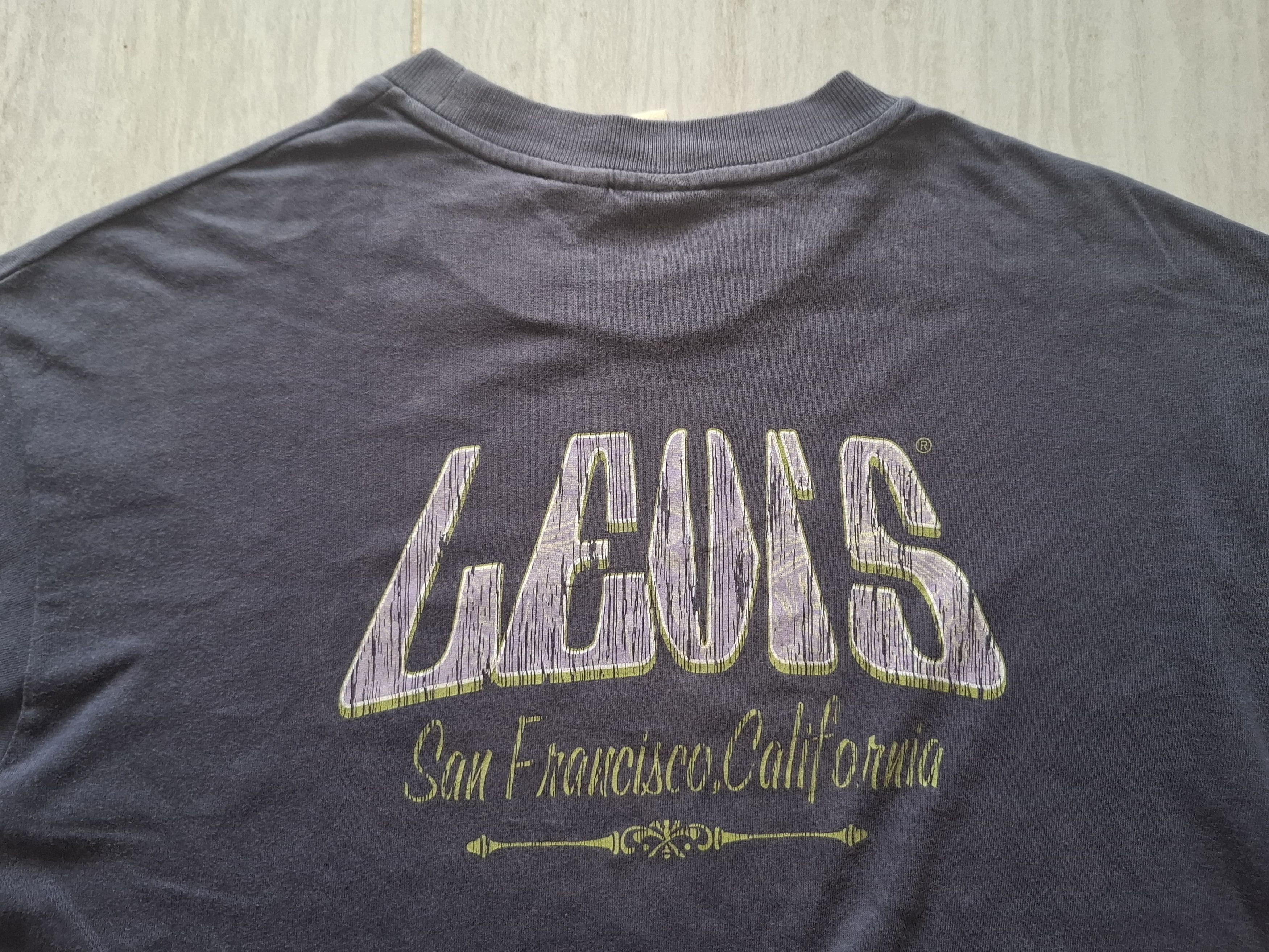 Levi's Vintage Clothing × Vintage Vintage Levis T-shirt 90s Size US M / EU 48-50 / 2 - 2 Thumbnail