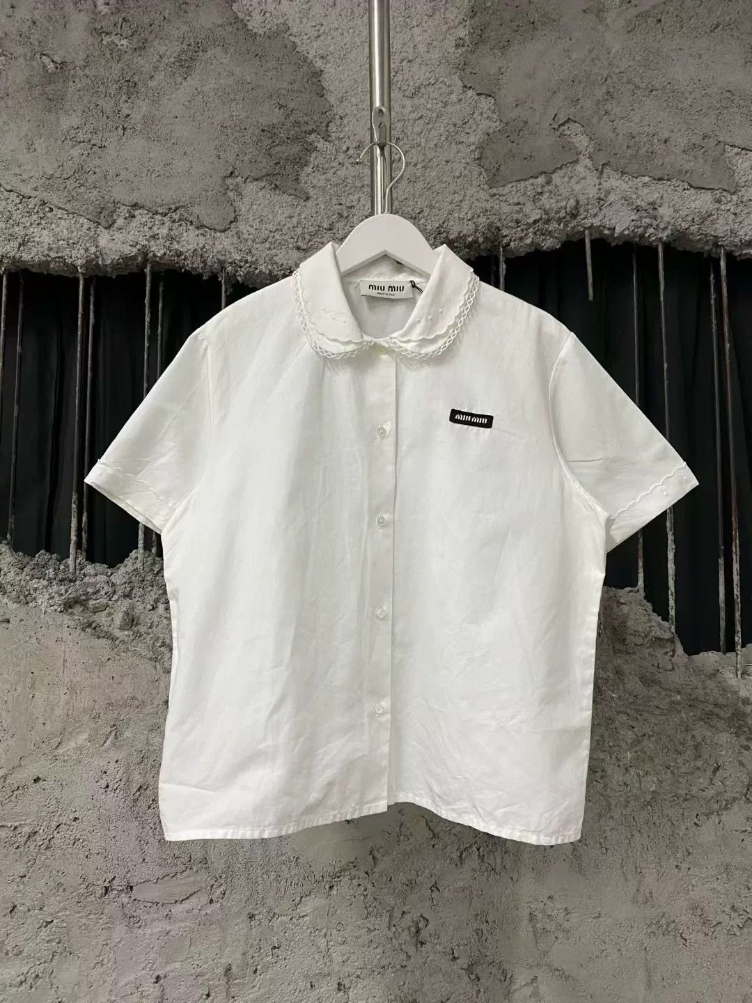 Miu Miu miumiu white doll collar shirt Size M / US 6-8 / IT 42-44 - 1 Thumbnail