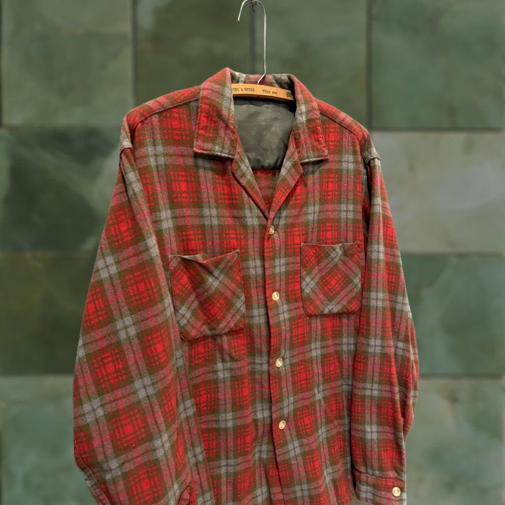 Vintage VINTAGE 60s Wool Shirt Button Up Loop Collar Flannel Large Red Mens Size US L / EU 52-54 / 3 - 1 Thumbnail