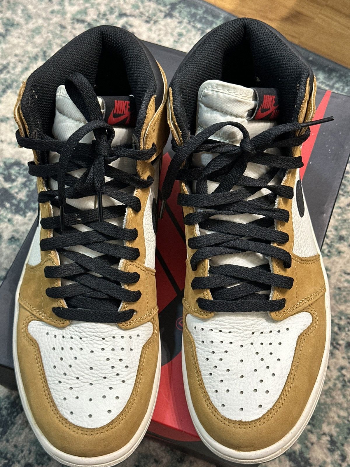 Jordan Brand × Nike Nike Air Jordan 1 High OG “Rookie of the Year” Size US 9.5 / EU 42-43 - 11 Thumbnail