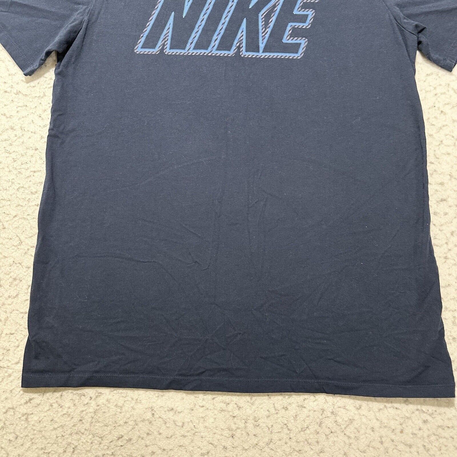 Nike Nike Large Athletic Cut Navy Graphic T Shirt Spellout Logo Size US L / EU 52-54 / 3 - 6 Thumbnail