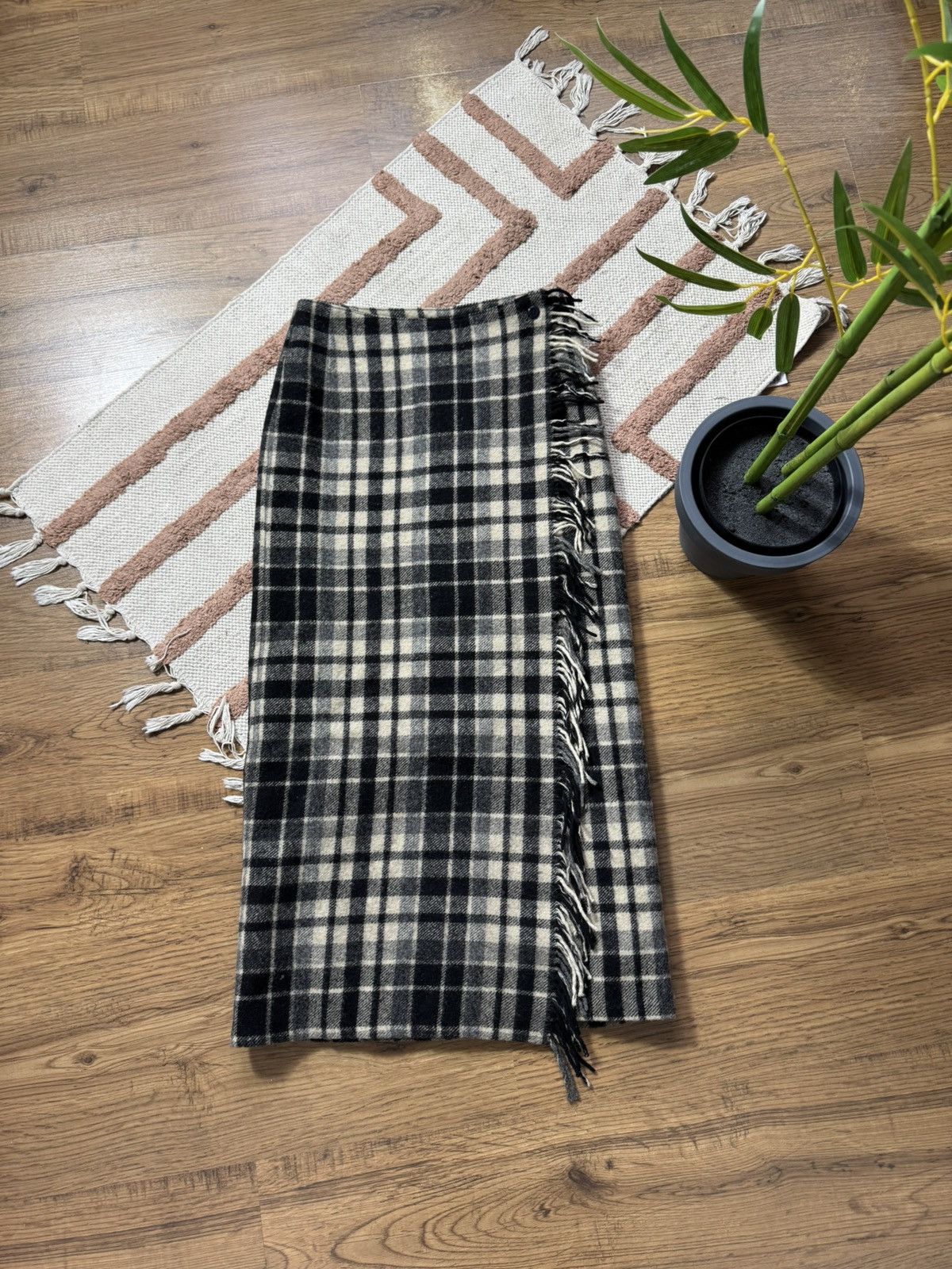 Vintage VINTAGE WOOL PLAID MAXI SKIRT Size 30" / US 8 / IT 44 - 2 Thumbnail