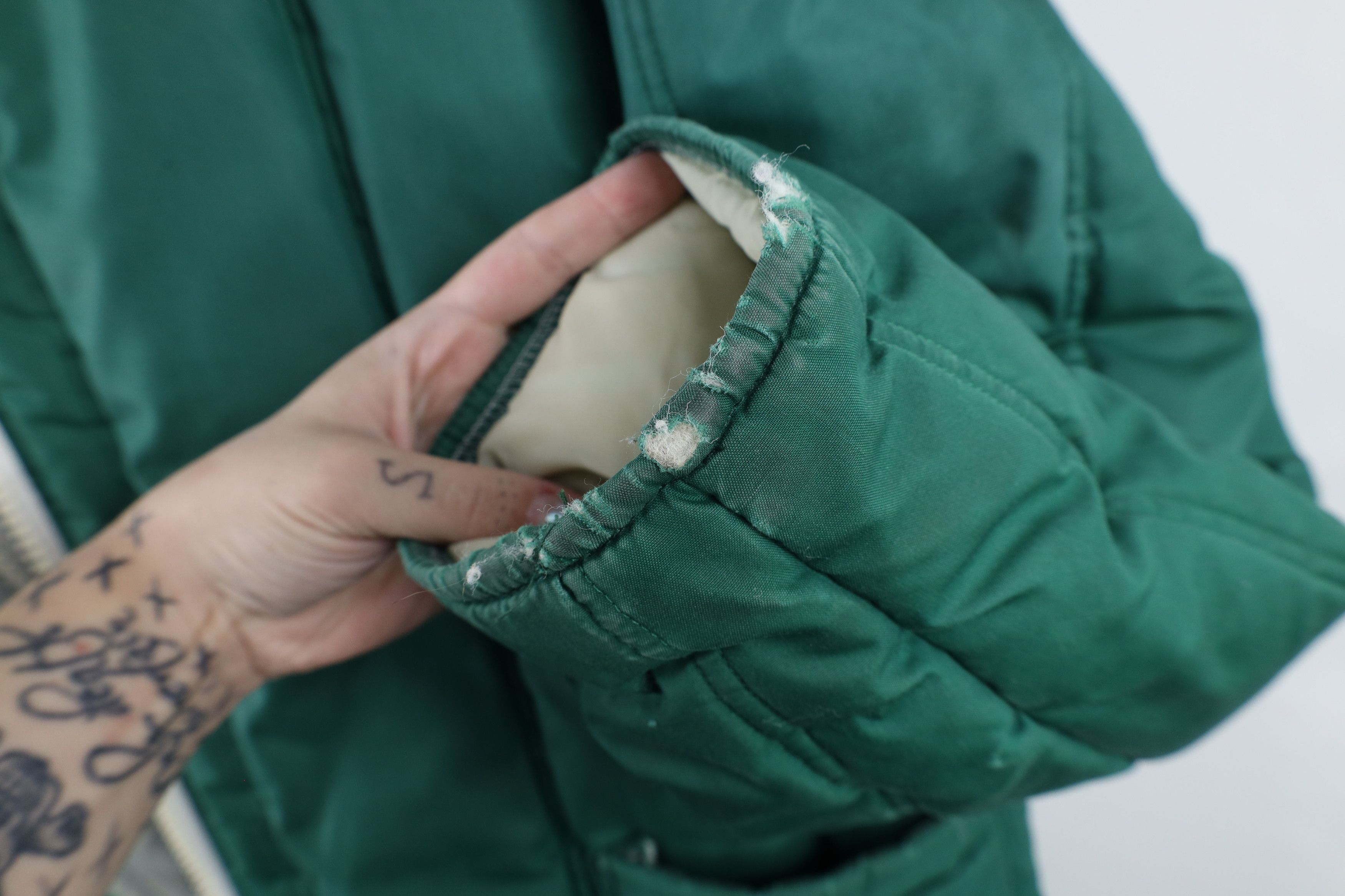 Vintage Vintage 70s Streetwear Hooded Quilted Puffer Jacket USA Size US L / EU 52-54 / 3 - 8 Thumbnail