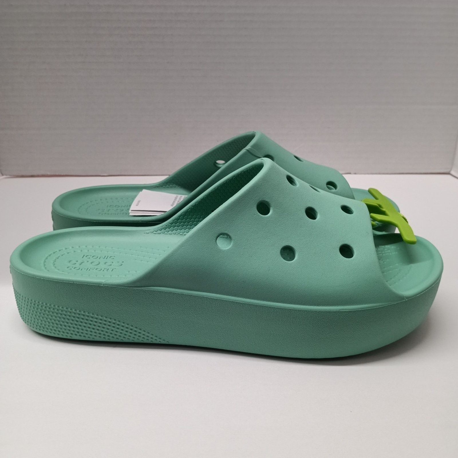 Crocs Crocs Sandals Women's Size 6 Platform Slides Jade Stone Size US 6 / IT 36 - 7 Thumbnail