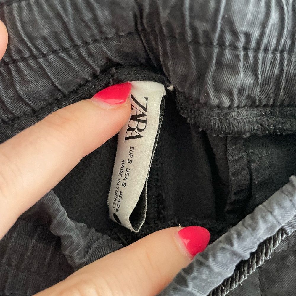 Zara Zara charcoal black joggers Size 26" / US 2 / IT 38 - 2 Thumbnail