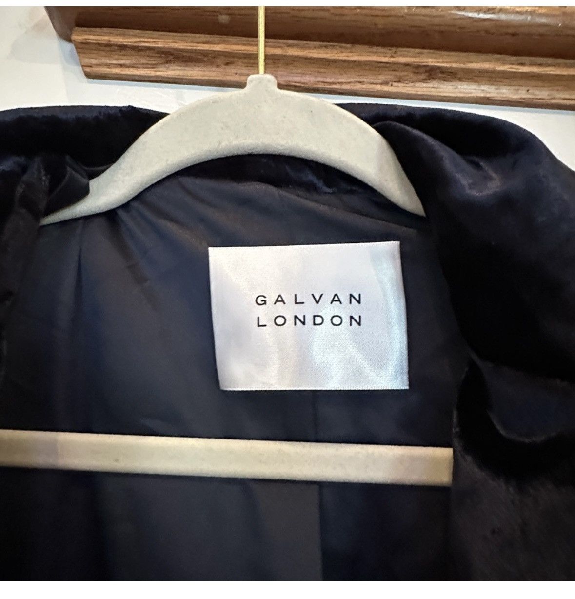 Galvan Galvan London Crushed Velvet Floor-Length Coat Size S / US 4 / IT 40 - 5 Thumbnail