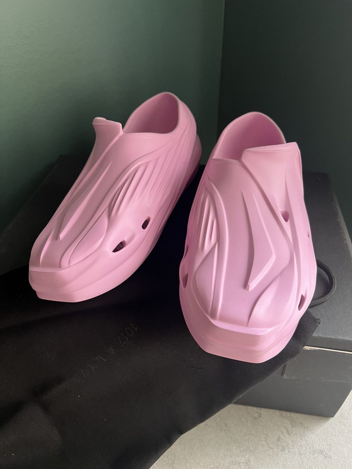 1017 ALYX 9SM 1017 Alyx 9sm Mono Slip On Size US 8 / EU 41 - 2 Thumbnail