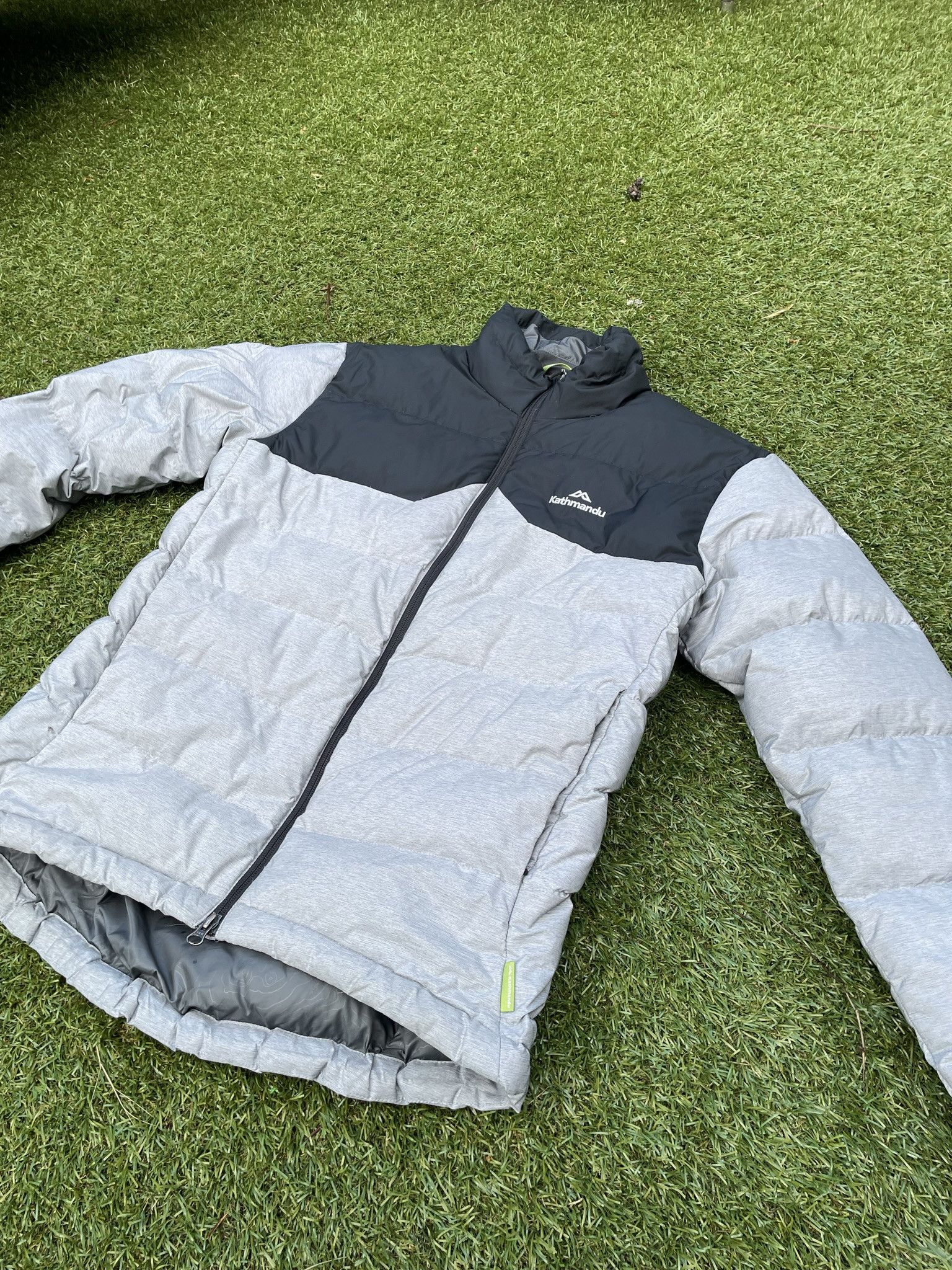 Kathmandu Kathmandu Duck Down 550 Puffer Jacket Black & Grey Small