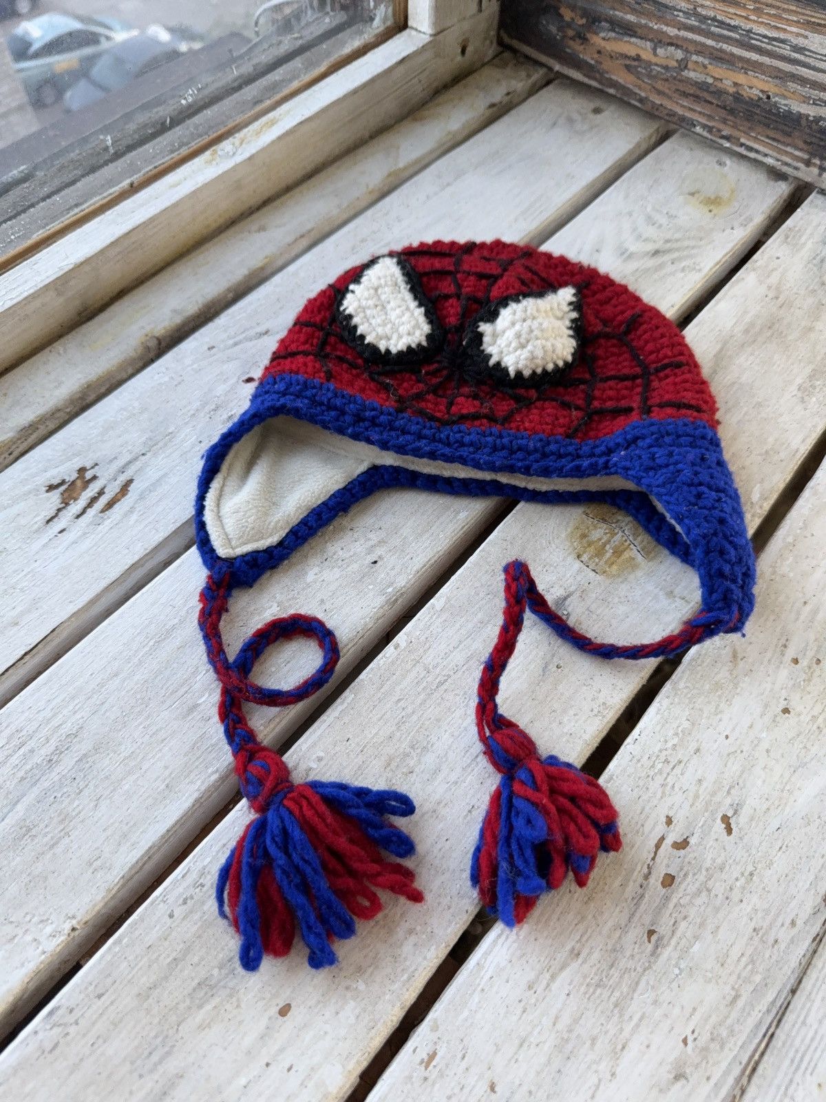 Marvel Comics Vintage 90s THE AMAZING SPIDERMAN BEANIE Trapper Y2K HATS Size ONE SIZE - 1 Thumbnail