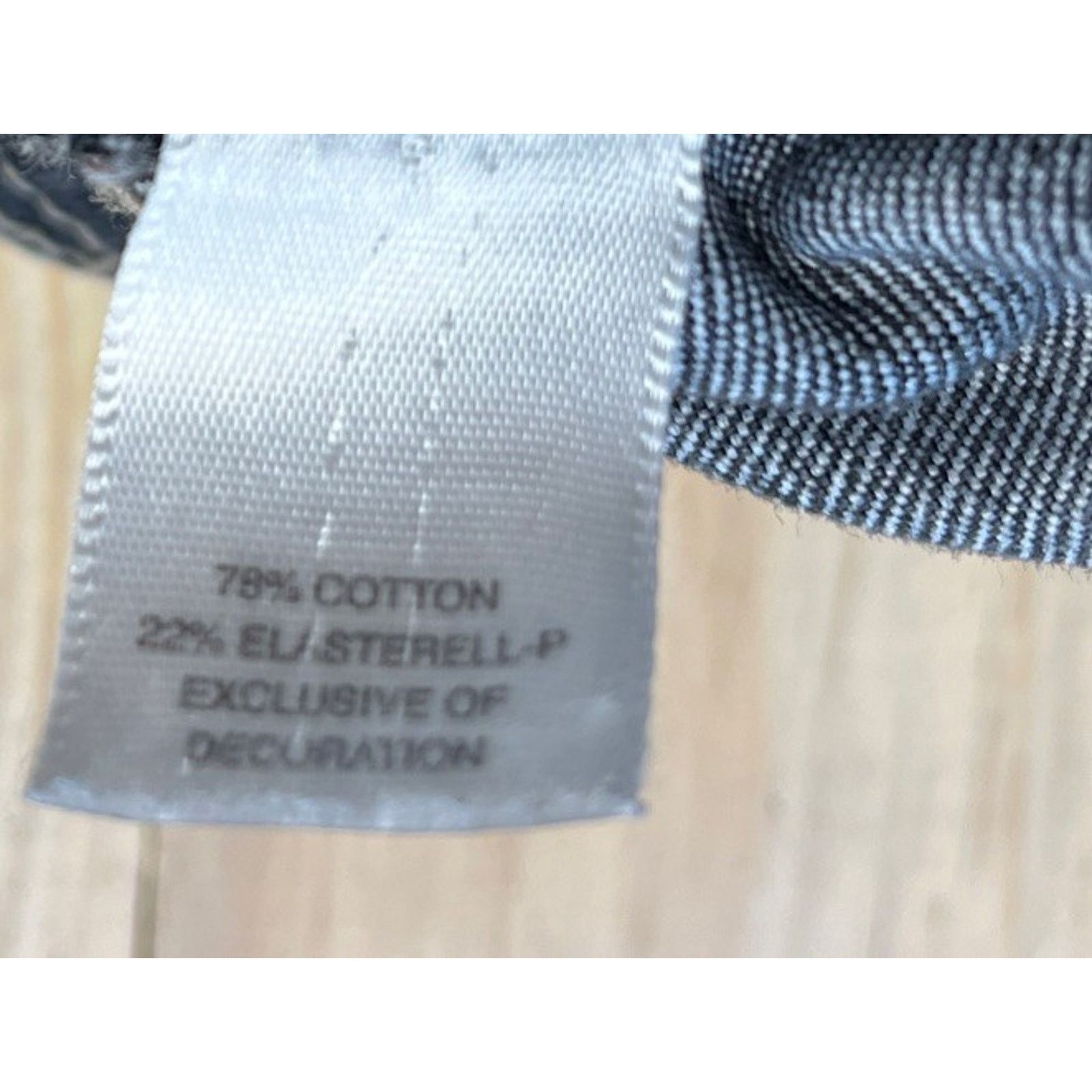 White House Black Market White House Black Market Open Your Heart Skirt Size 6 Size 28" / US 6 / IT 42 - 5 Thumbnail