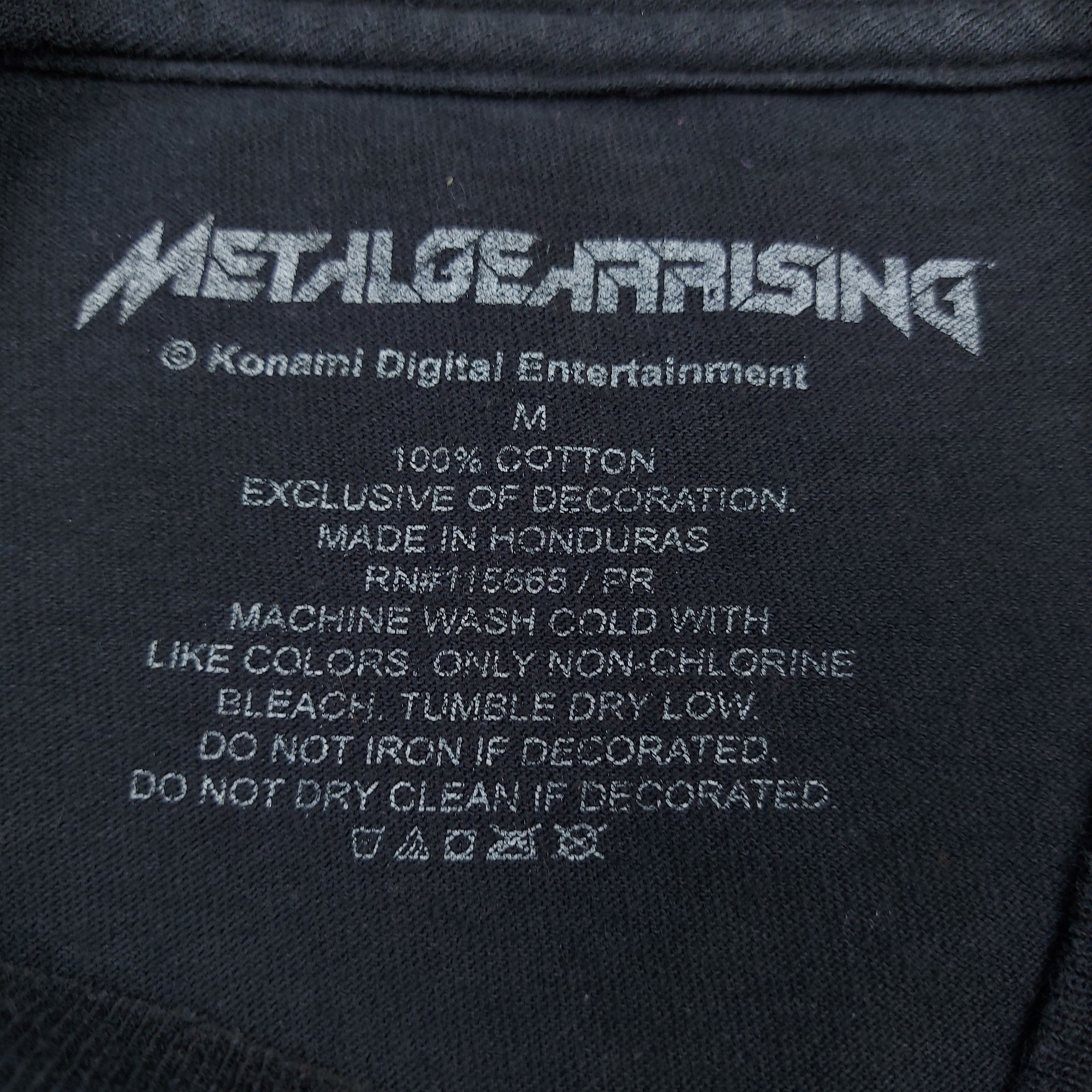 Playstation 2013 Metal Gear Rising Revengeance Raiden Konami TEE Size US M / EU 48-50 / 2 - 8 Thumbnail