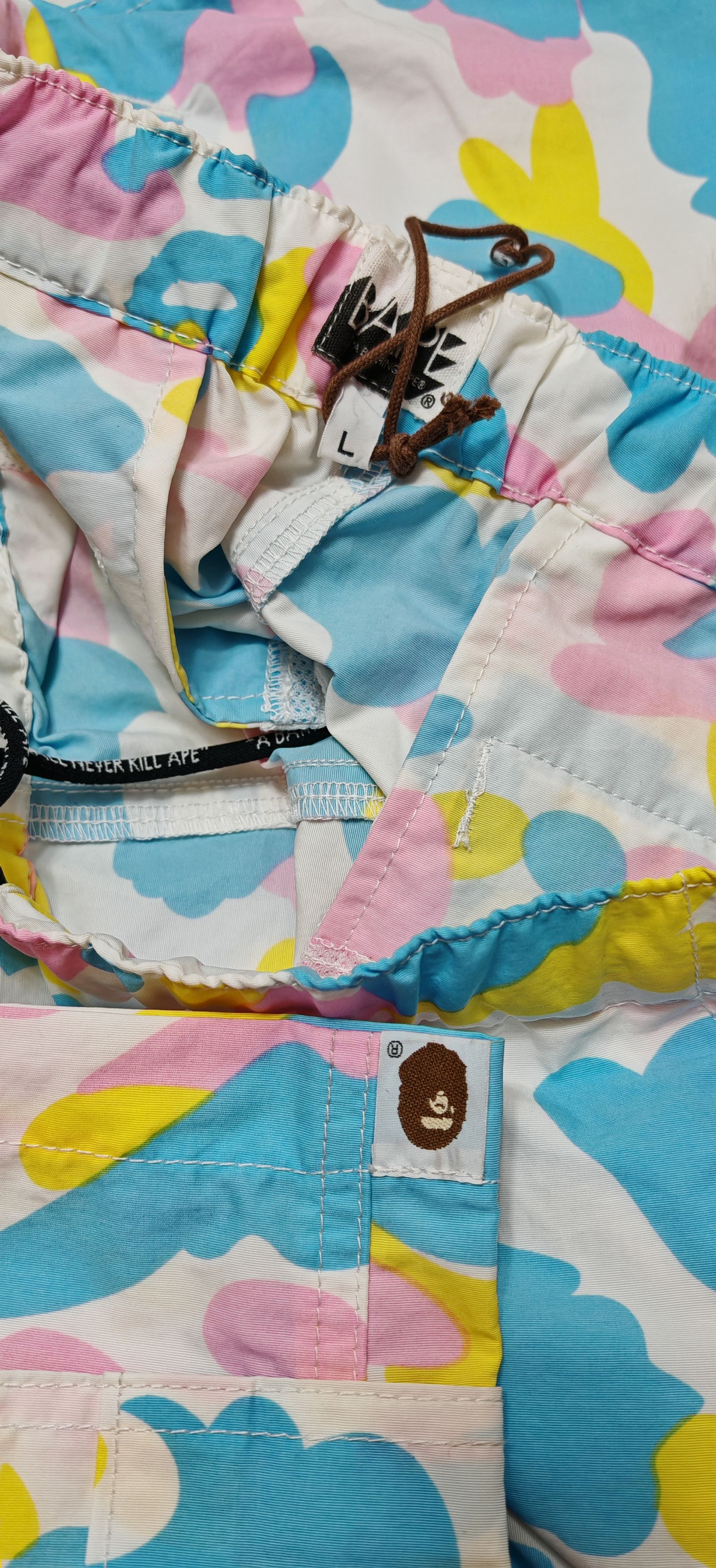 Bape Bape cotton candy camo shorts Size US 35 - 2 Thumbnail