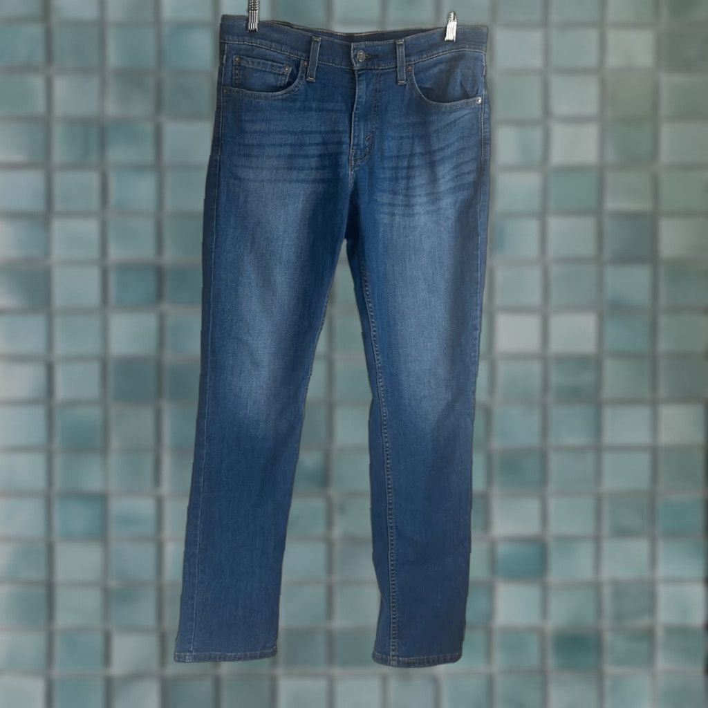 Levi's VINTAGE Levi’s 511 Mens Straight Jeans - Blue, Regular, W32 L34 Lightweight, 32 x 34, Men, Jeans, 511, Straight, Lightweight, Blue, 90s? Size US 32 / EU 48 - 1 Thumbnail