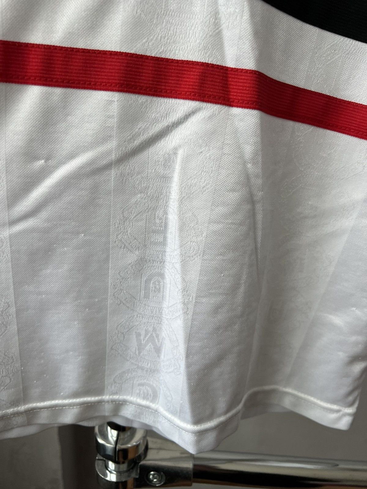 Umbro 1997/98 MANCHESTER UNITED #7 BECKHAM SOCCER JERSEY 10/11 YR Size US XXS / EU 40 - 7 Thumbnail