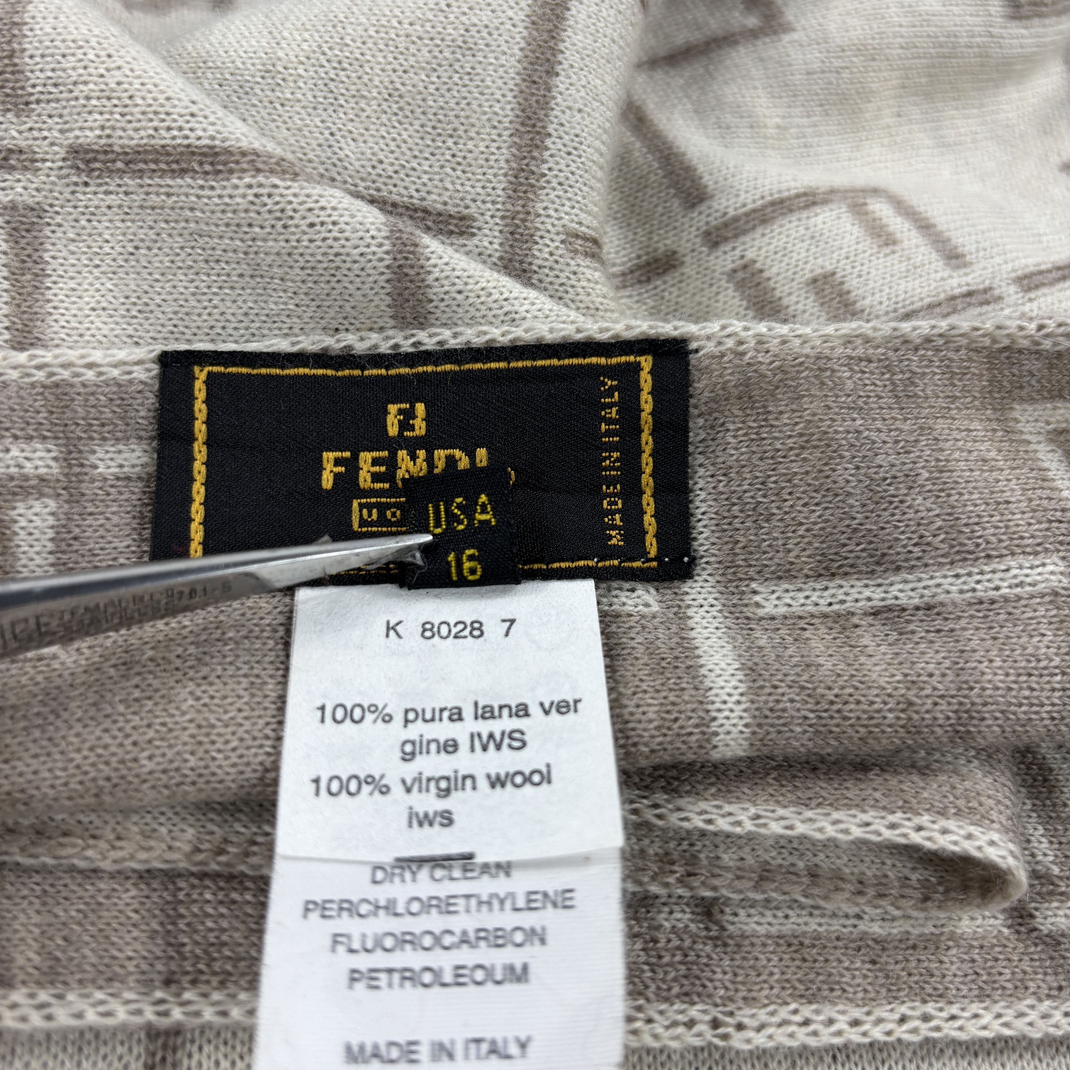 Fendi × Vintage GF10712 Fendi Scarf Neck Wear Muffler Nova Check Size ONE SIZE - 3 Thumbnail