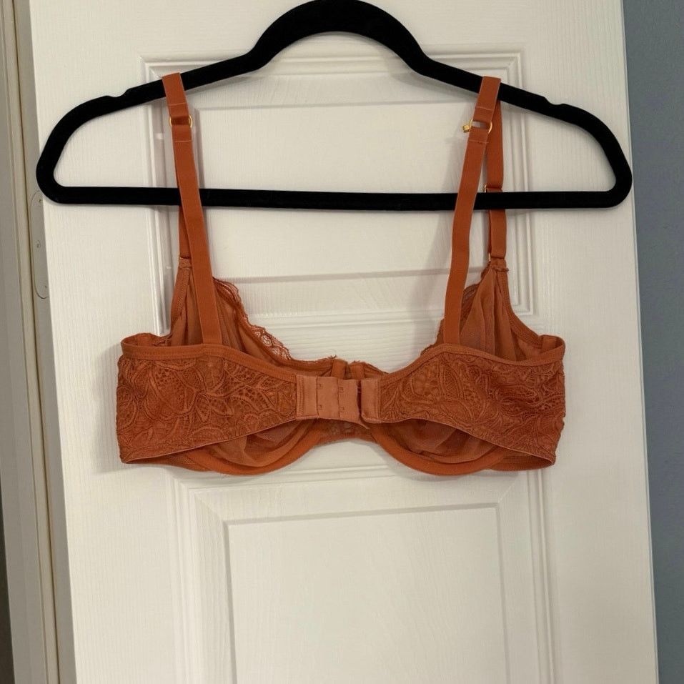 Other Lively Unlined Lace Underwire Bra - 36D Size ONE SIZE - 2 Thumbnail