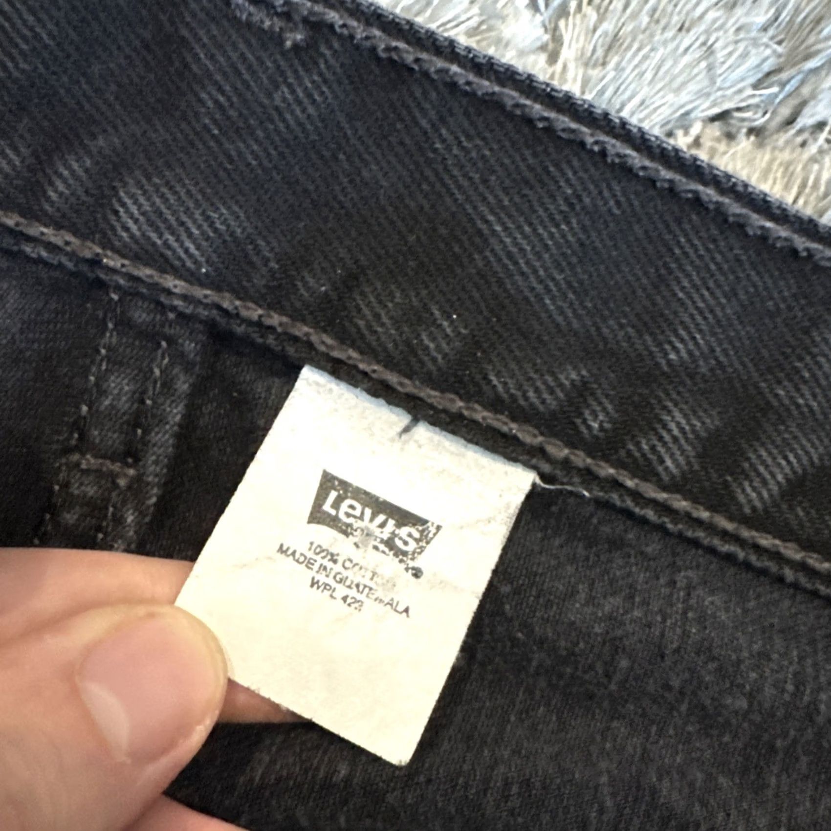 Levi's VINTAGE Levi’s 501 Jeans Black Denim Straight Fit Men’s Sz 38x30 90s Button Fly Size US 35 - 6 Thumbnail