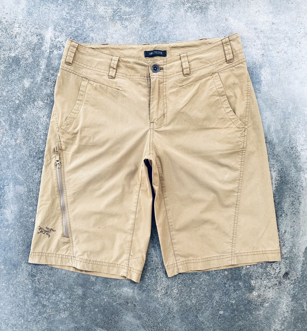 Men's Arc'teryx Yellow Beige Brown Active Cargo on sale Casual Buckle Hiking Shorts 34