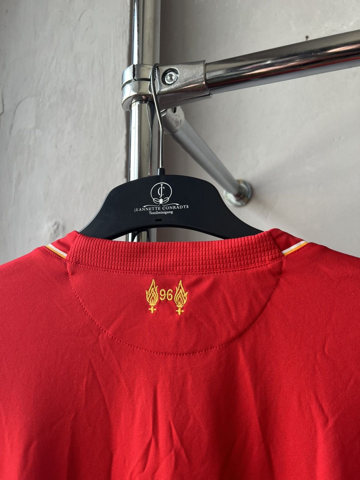 New Balance NWT LIVERPOOL FC HOME SOCCER JERSEY FOOTBALL SHIRT XL Size US XL / EU 56 / 4 - 12 Thumbnail