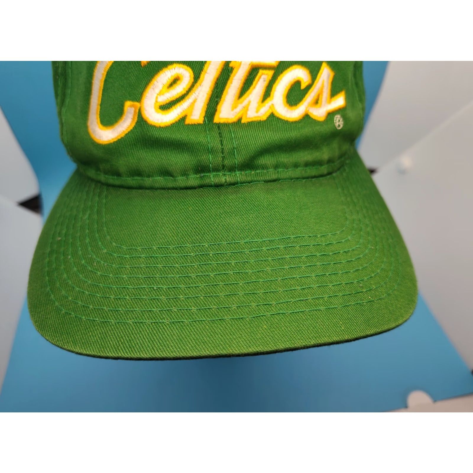 Vintage VINTAGE 90s The Twill Boston Celtics Script Snapback Hat Men One Size Green Yellow Outline Size ONE SIZE - 2 Thumbnail