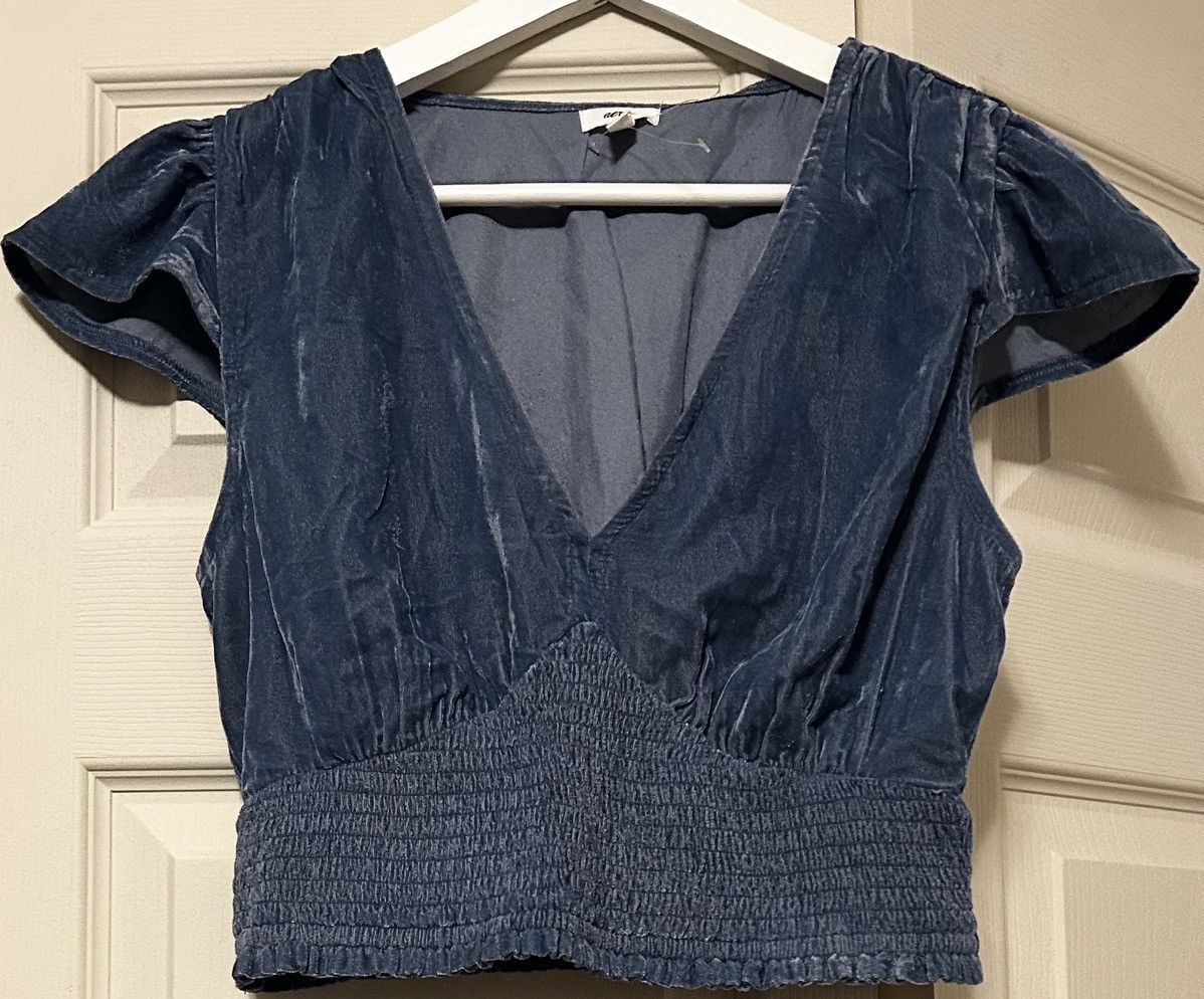 Aries NWOT AERIE V-neck velvet top with stretchy waistband Size S / US 4 / IT 40 - 1 Thumbnail