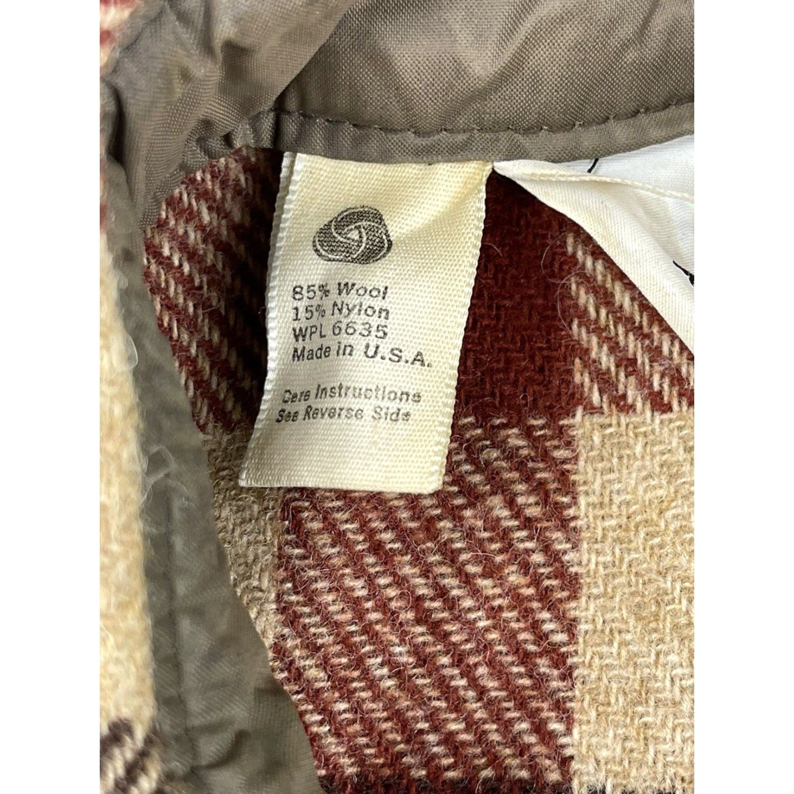 Vintage VINTAGE Woolrich 60s Plaid Flannel Shirt Adult Medium Brown Thick Hunting Mens Size US M / EU 48-50 / 2 - 4 Thumbnail