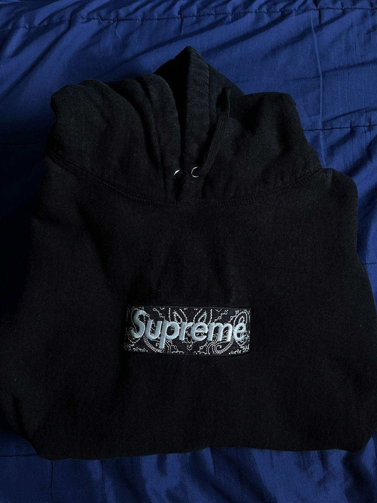 Supreme SUPREME BANDANA BOX LOGO HOODIE BLACK (SIZE M) | Grailed