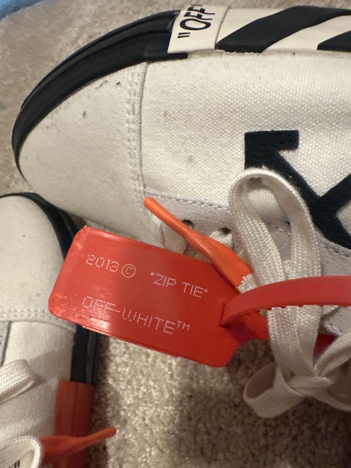 Off-White OFF-WHITE Vulc Low White (Updated Stripes) 2018 Size US 12 / EU 45 - 6 Thumbnail