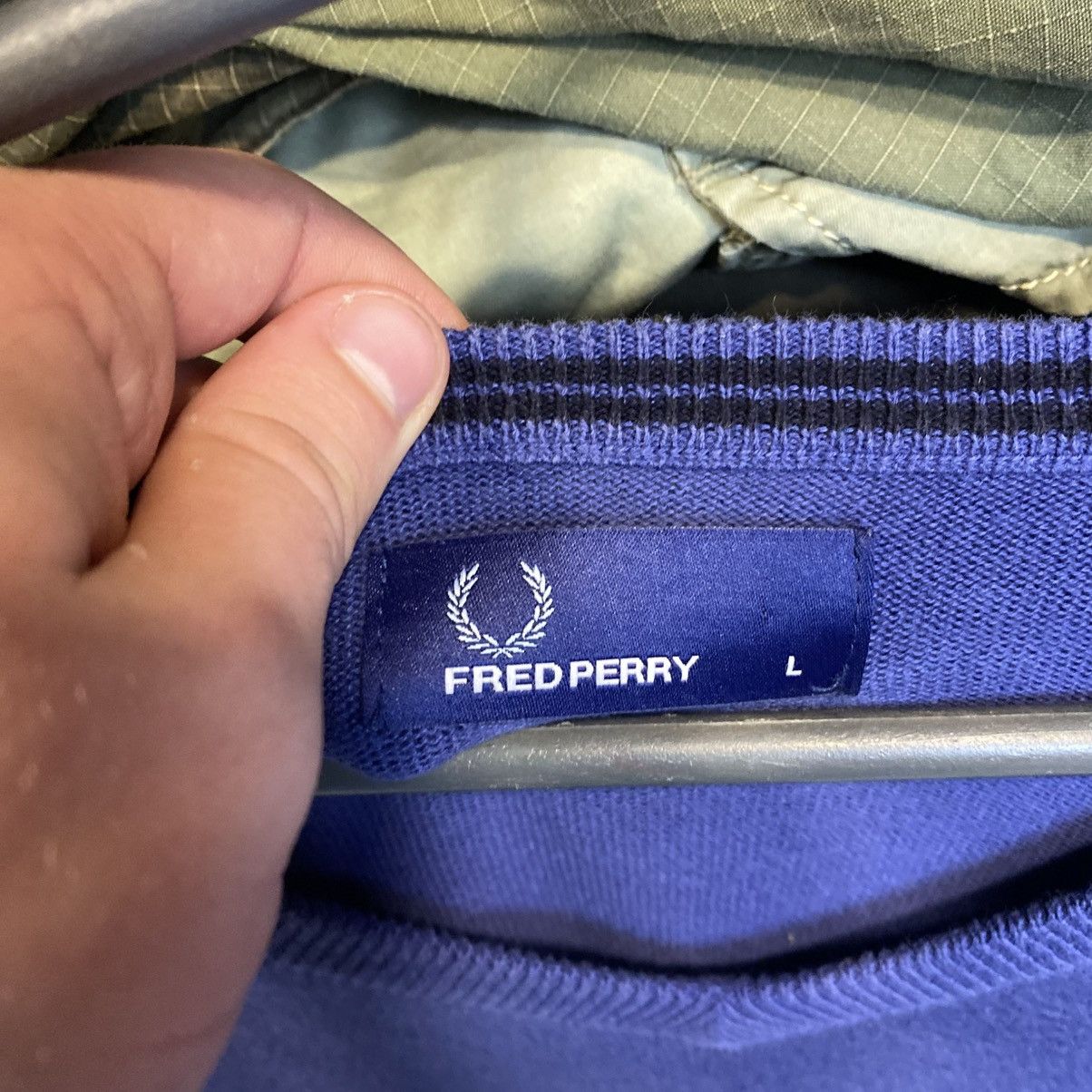 Fred Perry Vintage Fred Perry small logo basic 90’s y2k sweater size L Size US L / EU 52-54 / 3 - 4 Thumbnail