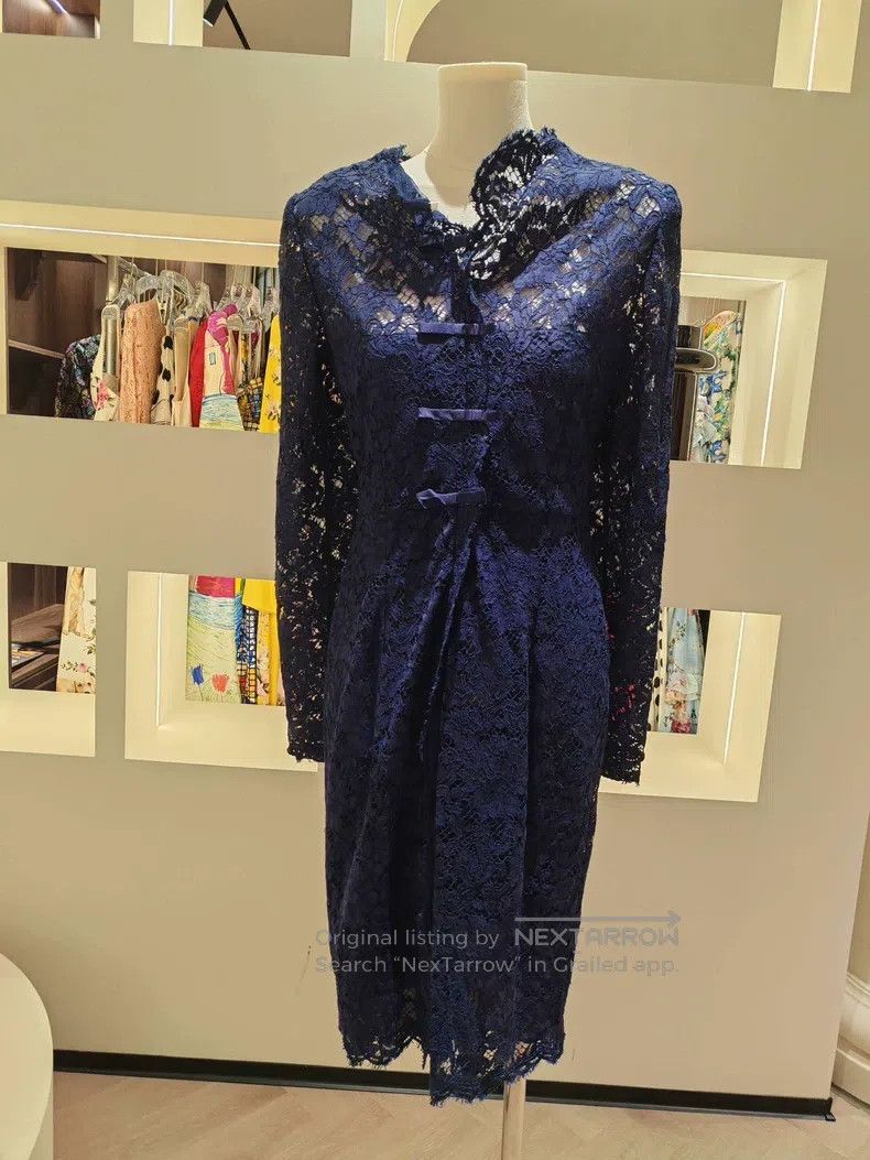Valentino Valentino Lace dress Size M / US 6-8 / IT 42-44 - 1 Thumbnail