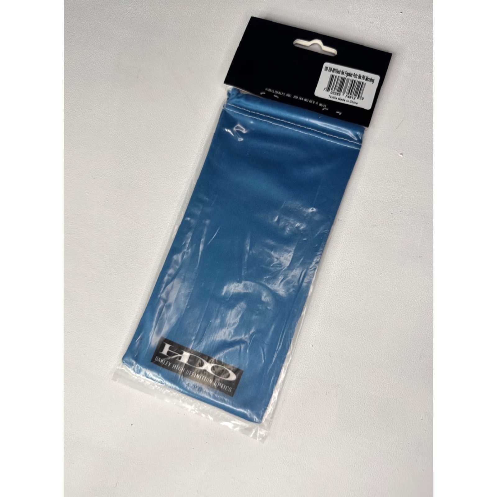 Oakley Oakley Frogskins Case Bag Sunglasses Case Rock The Frogskin Pacific Blue Microfiber New Men Blue Size ONE SIZE - 4 Thumbnail