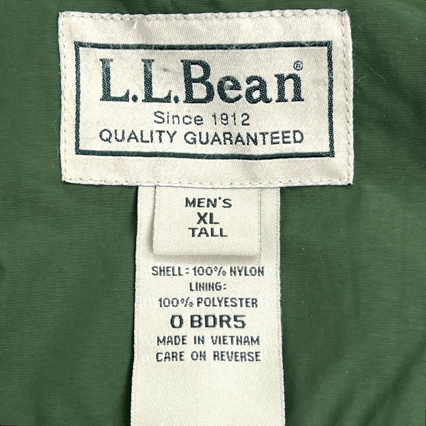 Vintage VINTAGE LL Bean Vest Mens XL Tall XLT Green Nylon Fleece Lined Full Zip Outdoors 0BDR5 Size US XL / EU 56 / 4 - 6 Thumbnail
