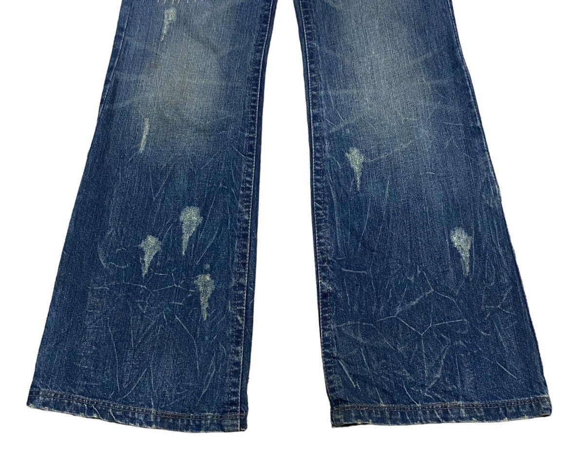 Le Grande Bleu (L.G.B.) Rare Design Vintage Brand Casse Ripped Flared Jeans 2000s Size US 30 / EU 46 - 5 Thumbnail