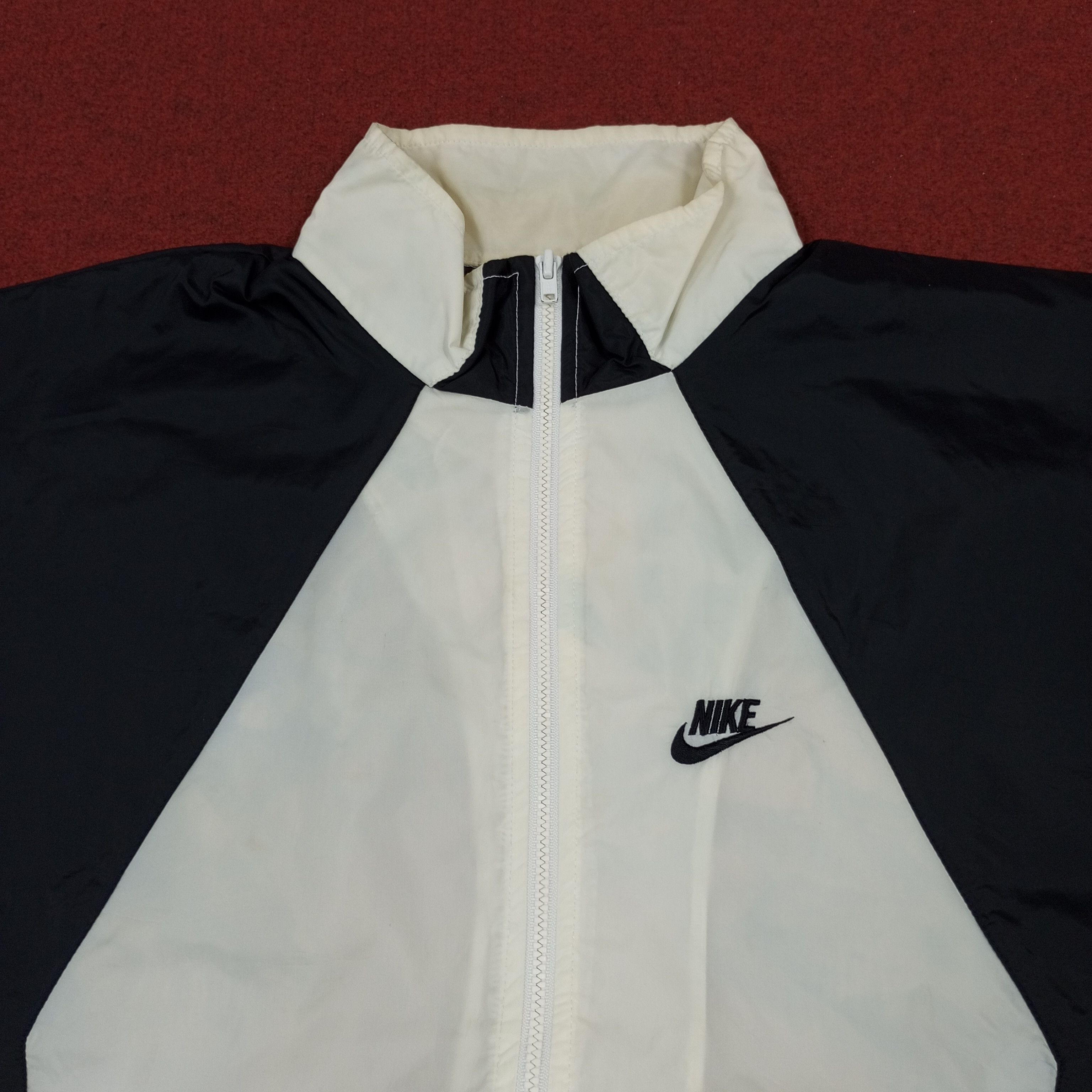Nike × Vintage Nike Sportswear Style Small Logo Design Windbreaker Jacket Size US XXL / EU 58 / 5 - 2 Thumbnail