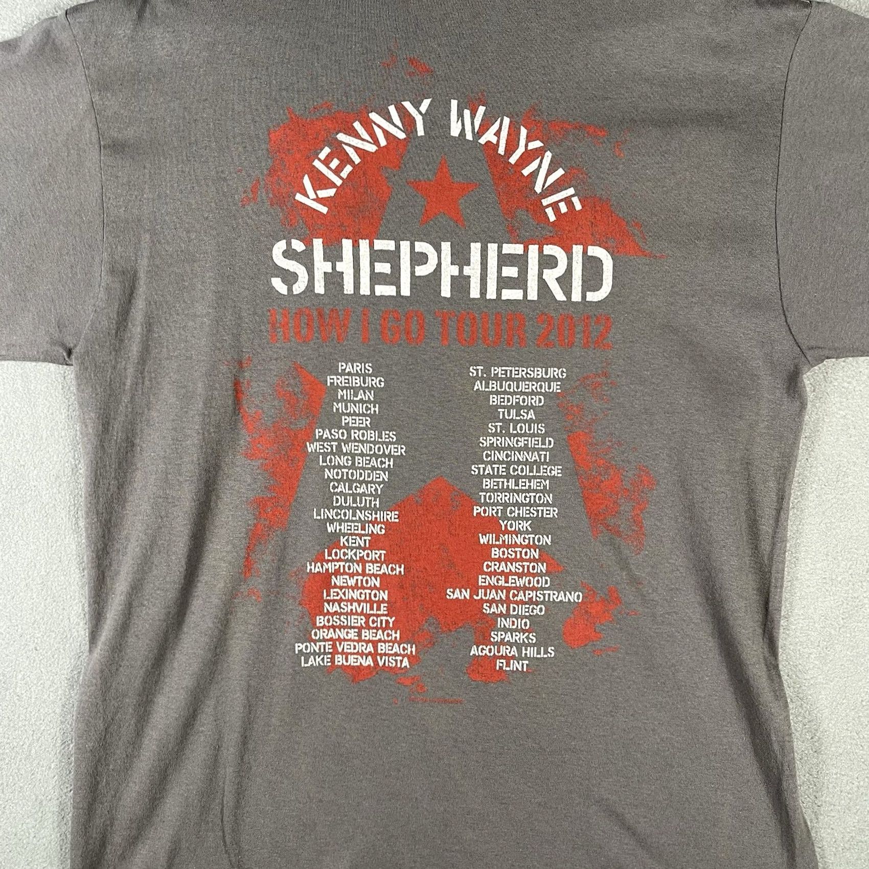 Anvil Kenny Wayne Shepherd T-Shirt Band Anvil L Gray Autographed 2012 Tour Mens T-Shirt Regular Short Sleeve Crew Neck Shirt Size US L / EU 52-54 / 3 - 6 Thumbnail