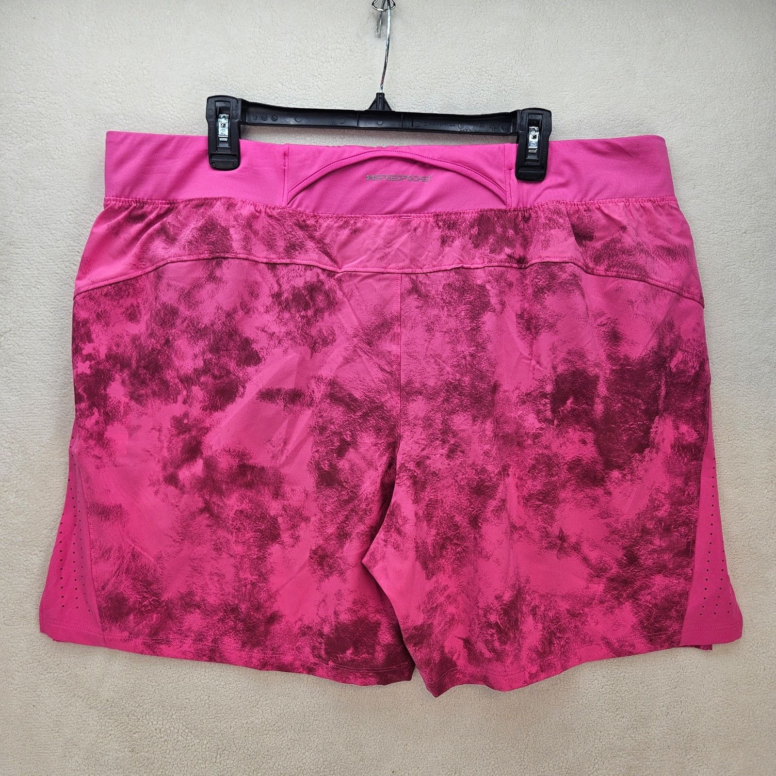Under Armour UNDER ARMOUR MEN'S XXL PINK LAUNCH ELITE 7" RUN SHORTS NWT Size US 39 - 6 Thumbnail
