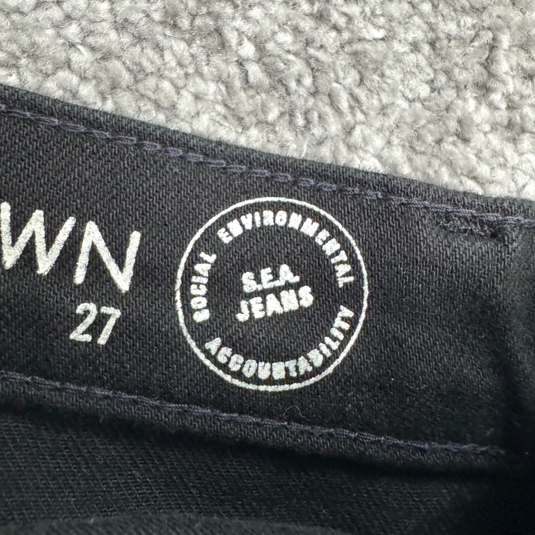 Outerknown OuterKnown S.E.A. Strand High Rise Skinny Jeans Womens 27 Black Stretch Denim | 5-Pocket Design | Button Zip Closure | Dark Wash Size 27" / US 4 / IT 40 - 6 Thumbnail