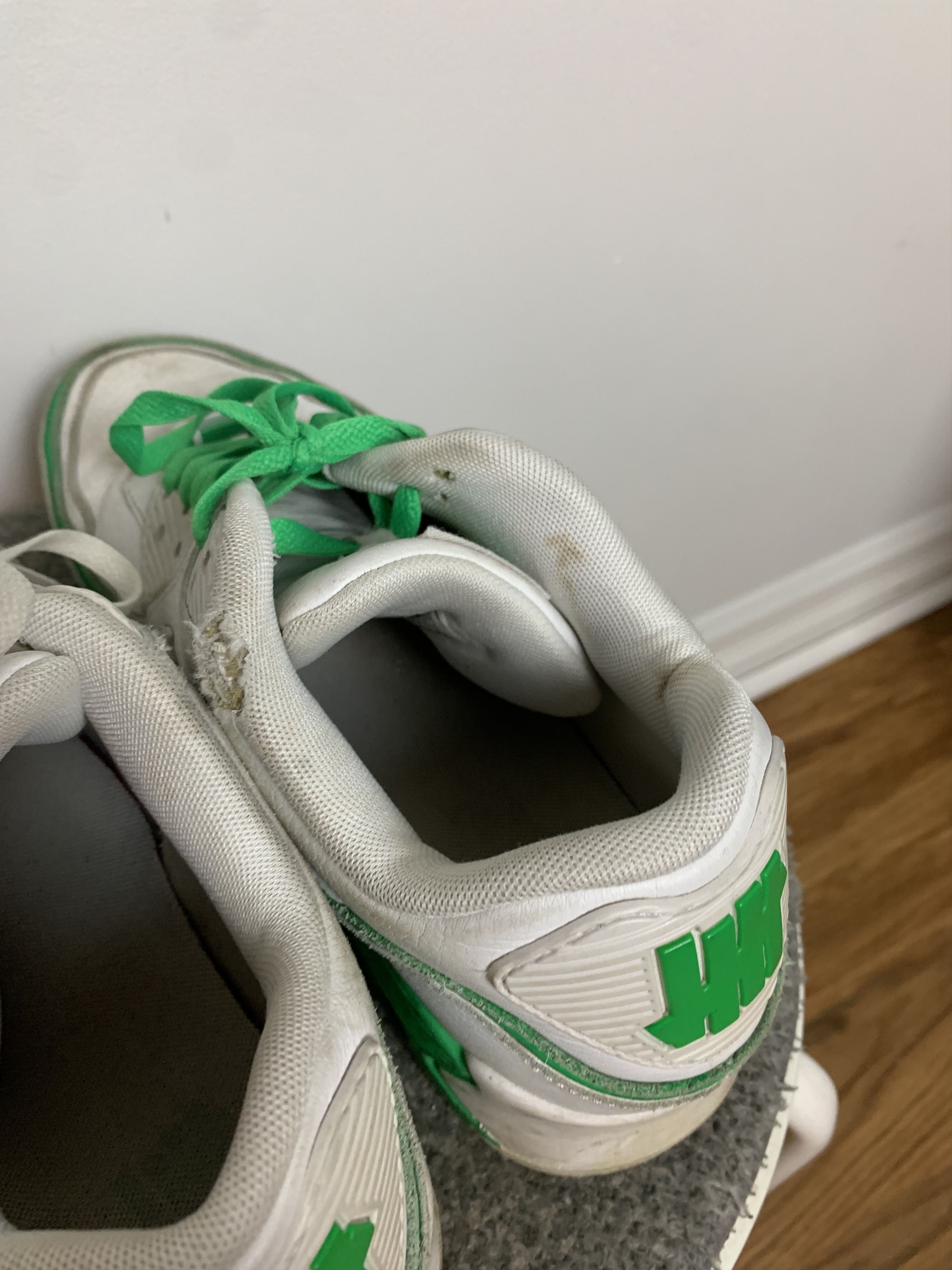 Nike × Undefeated Nike x Undefeated Air Max 90 Size US 10.5 / EU 43-44 - 8 Thumbnail