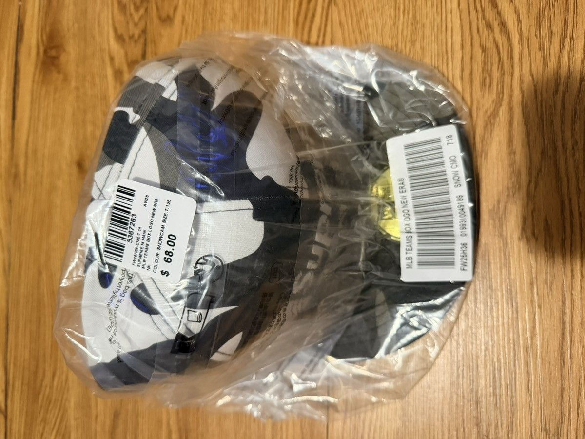 MLB × Supreme Supreme MLB Yankees Box Logo New Era Fitted White Sz 7 1/8 Size ONE SIZE - 3 Thumbnail