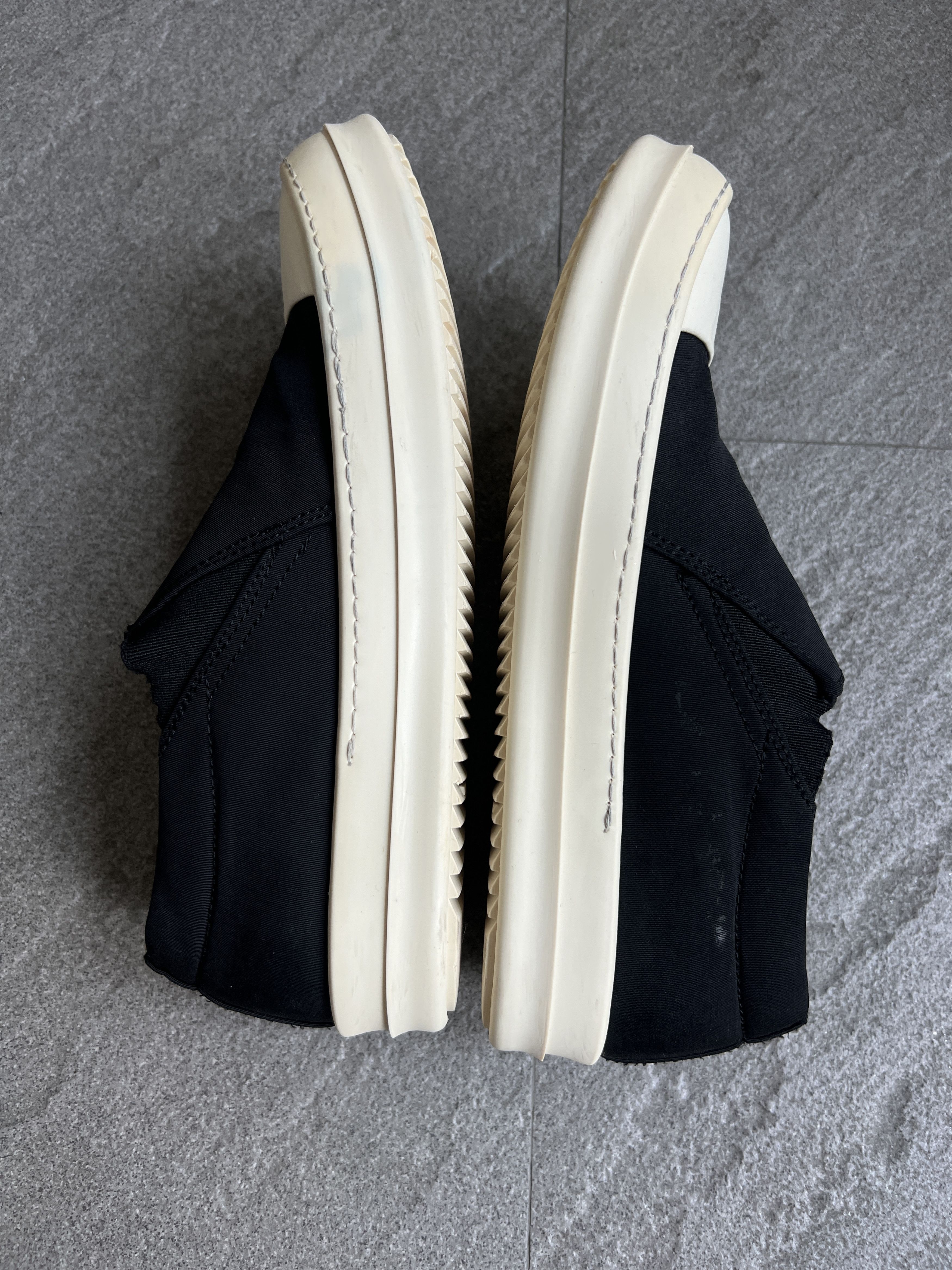 Rick Owens Drkshdw Rick Owens DRKSHDW Slip On Sneakers Black EU37 Size US 7 / IT 37 - 6 Thumbnail